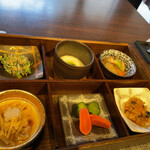 山人 - 地のものの盛り合わせ