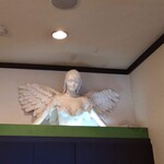 パティスリー セレネー - 不思議な像