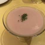 レストランMOMO - 紅芯大根スープ