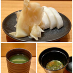 鮨 つぼみ - ガリにべったら漬け
      ガリは僅かな甘みはありますが生姜の辛味がキリリ、口直しにはもってこいです。
      べったら漬けもなくなると追加して下さるのが嬉しいです。
      箸休めにポリポリしてました♪
      アオサのお味噌汁。