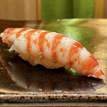 鮨 つぼみ - 宇部 車海老
      山口県宇部市でも車海老の養殖が盛んなのですね！
      茹でたての車海老の甘みが良いです♪