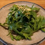 OSAKAきっちん - 春菊と白ネギの塩だれサラダ