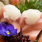 醍醐 - 本マグロの大トロおろし乗せ