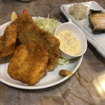 食宴和 - フライセット（イカとタラ）と焼き魚（銀鱈）