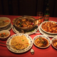 横浜中華街 重慶飯店 本館 - 正宗麻婆、水煮牛肉、什錦炒飯、野菜スープ、青島ビール