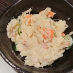 炭火串焼の店 たんと - お通しのポテトサラダ