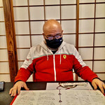 髙橋屋 - メニューと真剣に睨めっこ？（笑）