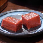 桶家乃隠居 - 赤こんにゃくの煮物