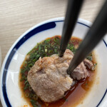 永斗麺 - 豚ナンコツがトロトロで箸で切れる。