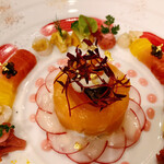 シャトー　ラ・パルム・ドール - ◉オードブル
      　　海の幸と季節のカラフル野菜の
      　　クリスマスリース仕立てキャビア添え
      　　ズワイガニ、サーモン、蝦夷鮑、柿