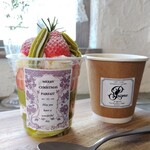 プリズム - ■ホリデーパルフェ『ストロベリーショートケイクwithピスタチオ』(R4.12月24日、25日限定)