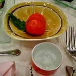 エピナール那須 - 先付：西那須野産「味恋とまと」岩塩