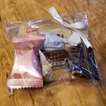 塩そば専門店 桑ばら - ユメさんサンタのお菓子プレゼント
