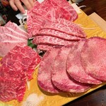肉ダイニング 暴れ牛 - 
