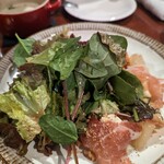 新宿三丁目 ビストロ向日葵 - 季節のサラダ