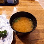 Tonkatsu Yutaka - ⚫味噌汁　鰹だしが効いた、お豆腐の味噌汁。とんかつ店でこのレベルの味噌汁は稀有