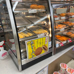 セブンイレブン - 料理写真:レジ脇で販売されております「カレーパン １４９円」です