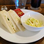 こはる日和 - 日替わりモーニングセットＢ400円 今日はツナマカロニサンド