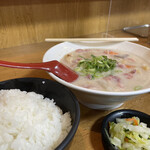 十八番 - 白ごはんと白菜漬物