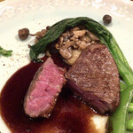 水色食堂 - 「宮崎県産 牛フィレのロースト、キノコの焼きリゾット添え」 （ソースポワブラード）