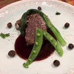 水色食堂 - 「宮崎県産 牛フィレのロースト、キノコの焼きリゾット添え」 （ソースポワブラード）