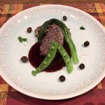 水色食堂 - 「宮崎県産 牛フィレのロースト、キノコの焼きリゾット添え」 （ソースポワブラード）