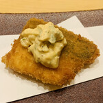 鮨 由う - ・カマスのフライ　ガリのタルタルソースで