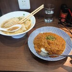 ヌードル＆スパイスカレー 今日の1番 - 