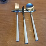 Restaurant Honjin - デザートのサーブ