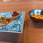 Restaurant Honjin - ほうろくチュイル、鯨、オマール海老