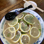 Ramen Tarou - レモンラーメン800円