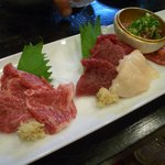 新和食 きくい - 馬刺し（レバー、タン、タテガミ、ロース）