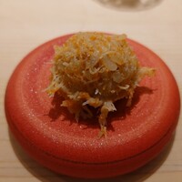 鮨 なんば 日比谷 - せいこ蟹をシャリと合わせたもの