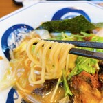 リンガーハット - チャンポンの麺リフトです