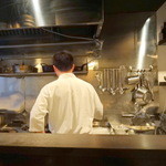 料理屋 壱 - 大将の後ろ姿