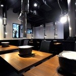 おやじのおとうと - 落ち着きのあるシックな店内。