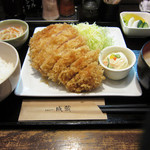 美ら島アグー　特ロースの定食