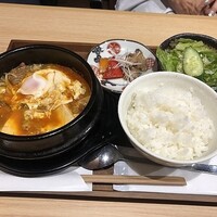 熟成焼肉 あらた - 旨辛チゲスープ1000円