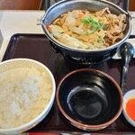 すき家 - 料理写真:麻辣火鍋定食