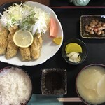 和美 - カキフライ定食全景
