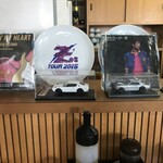 和美 - カウンター前には矢沢永吉のEPレコードが。ちなみに自分はRCの清志郎派です。