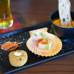 CE LA VI RESTAURANT & SKY BAR - CE LA VI SKY LUNCH 4-COURSE (￥5,100) 3種盛り合わせ