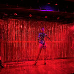 傷ついたダンサーが集まるバー キズキ - 