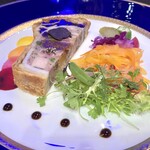 ホテルニューオータニ - クリスマスツリー見つけられるかな