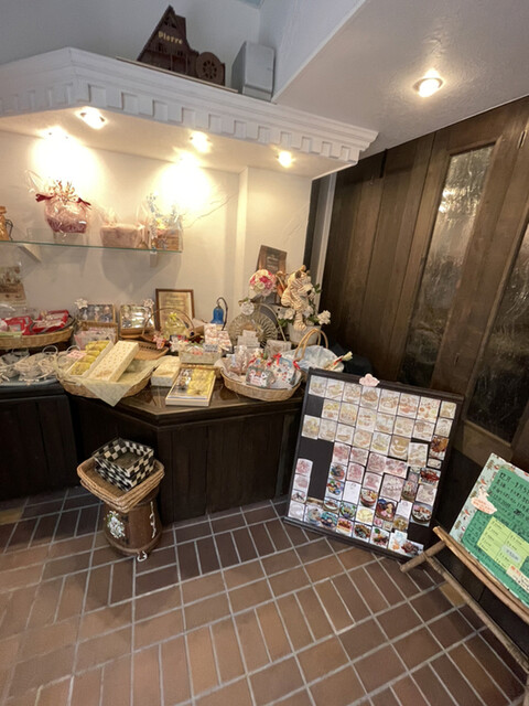 ピュイ・ダムール （Puits Damour） - 粉浜/ケーキ | 食べログ