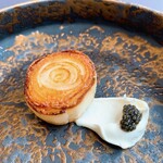 プレゼンテ スギ - ⑯玉葱に見せかけたジャガイモとマスカルポーネ、キャビア