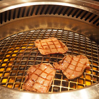 神戸牛焼肉 石田屋。Hanareの上 - 