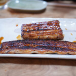 かぶと - 上が天然　下養殖