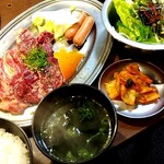 炭火焼肉 明石魚の棚 肉焼屋 - 