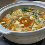 韓国家庭料理 青山 - キムチ鍋